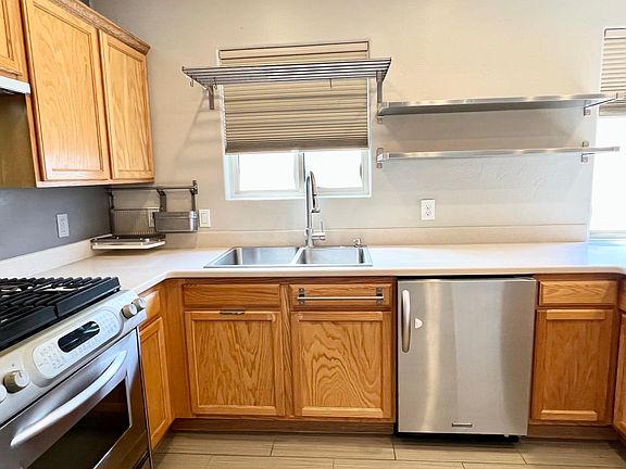 4th image of 2282 W Painted Sunset Cir
