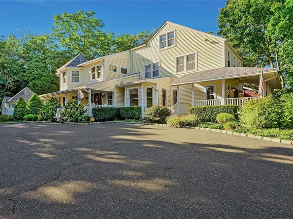 95 Centerport Road, Centerport, NY 11721