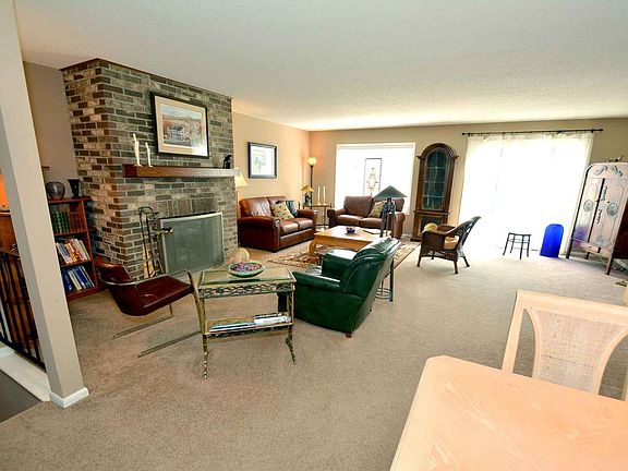 2nd image of 1100 Ivy Hill Dr