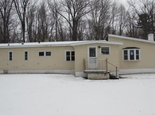 W10764 Shaky Lake Rd, Hortonville, WI 54944