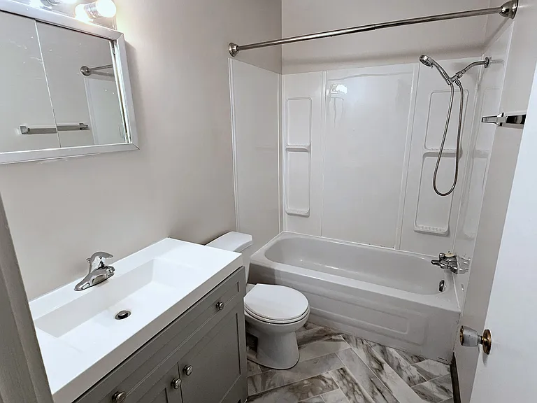10190 115th St NW — Photo 7