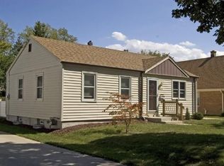 3342 N 94th St, Milwaukee, WI 53222