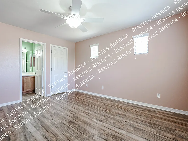 2127 W Monte Cristo Ave — Photo 22