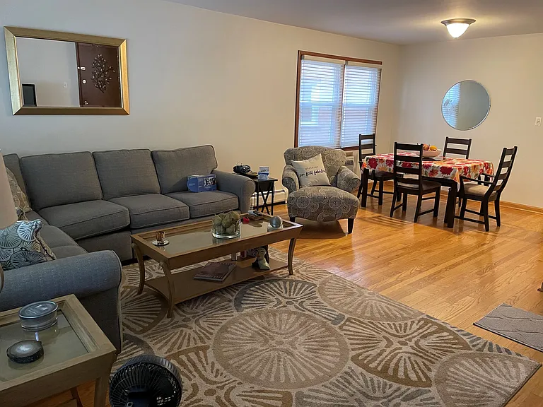 703 N 11th Ave — Photo 5