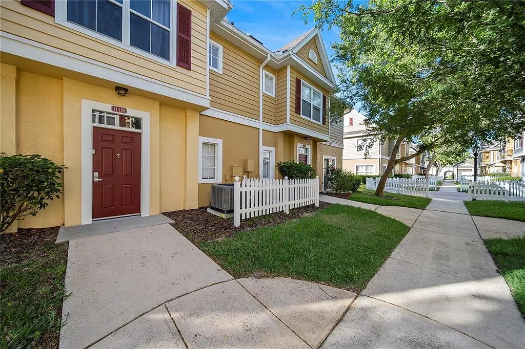 4 bed, 3.0 bath, 1470 sqft, $2,200 — Photo 3
