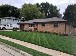 3258 Saint Anne Dr, Dubuque, IA 52001