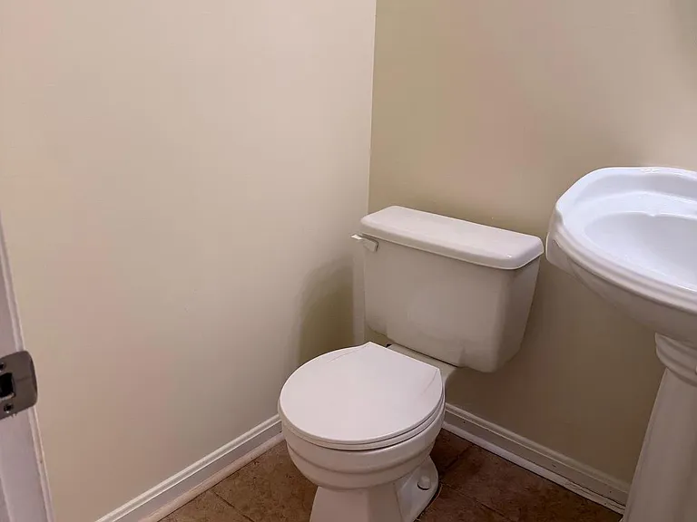 8818 Ridge Hollow Ct — Photo 14