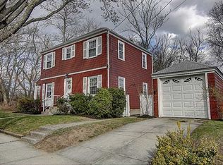 10 Loxley Rd, Providence, RI 02908