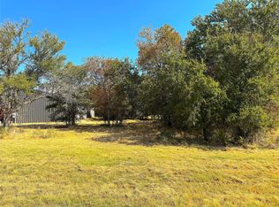 438 Oak View Ln, Jacksboro, TX 76458