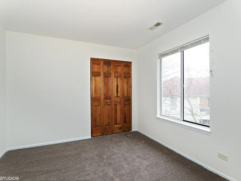 337 Springlake Ln #D — Photo 8