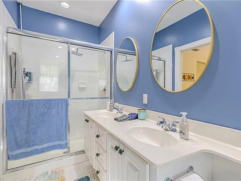 28572 Alessandria Cir SW — Photo 14
