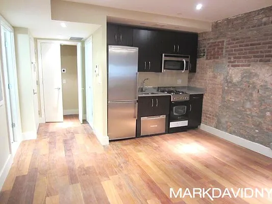 Rented by Mark David | media 93