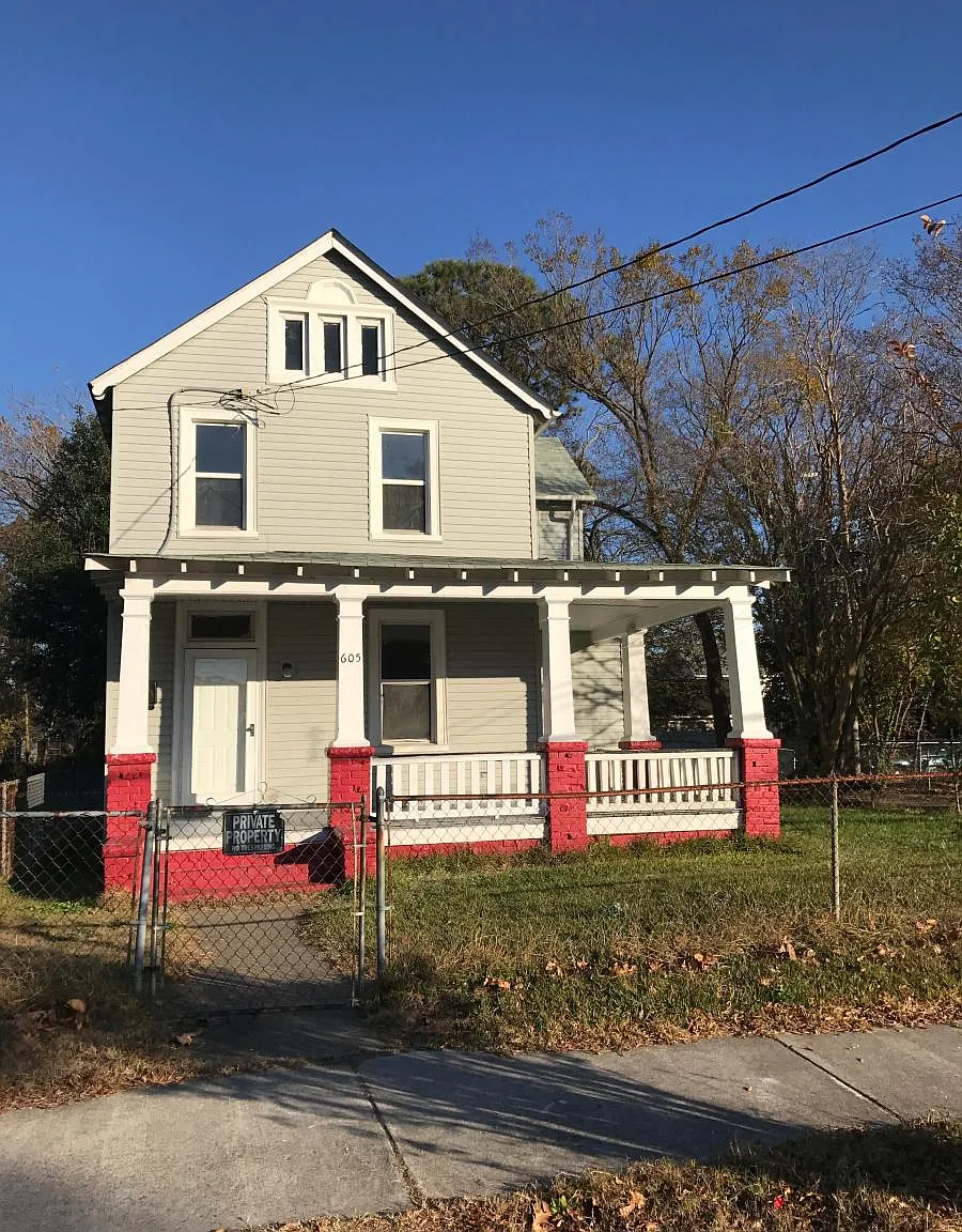 2 bed, 750 sqft, $1,100 — Photo 1