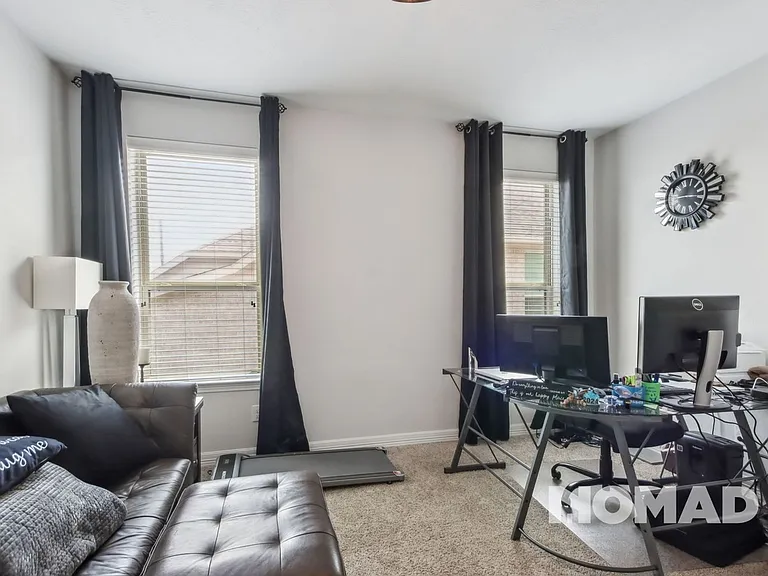 4303 Cottonwood Creek Ln — Photo 27