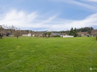 14 Monroe Dr, Cathlamet, WA 98612
