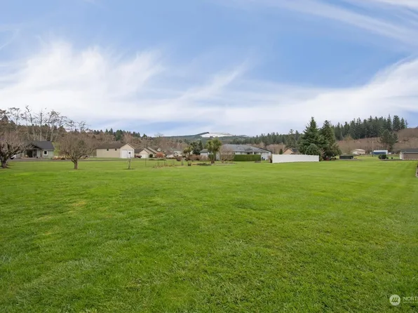 14 Monroe Court, Cathlamet, WA 98612