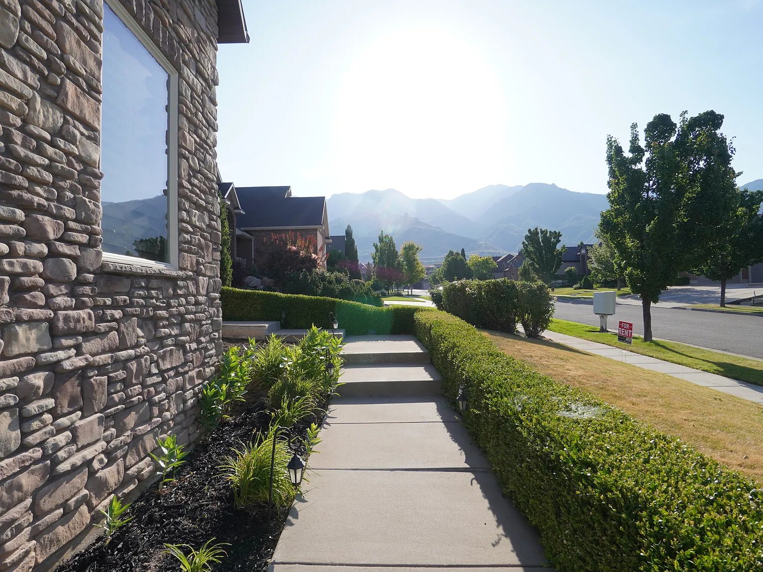 Large Home in Layton @ 2263 E 425 N! — Photo 4