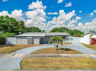 9851 SW 165th Ter, Miami, FL 33157