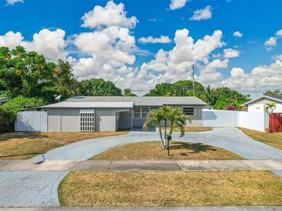 9851 SW 165th Ter, Miami, FL, 33157