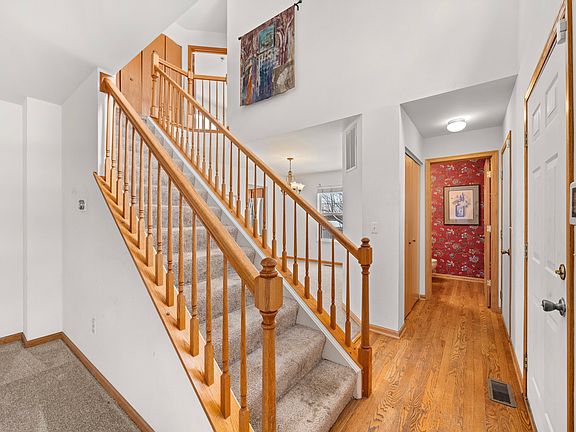 3rd image of 20826 W Brockton Ct