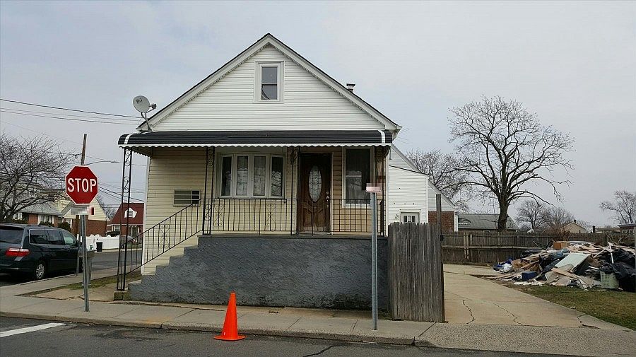 1st image of 234 Gotham Ave