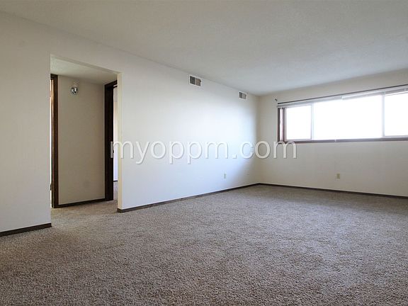 2nd image of 802 N 46th St #802/02