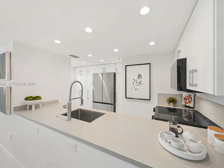 650 West Ave #1908 — Photo 13