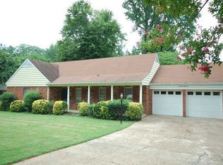 1655 Brookside Dr, Germantown, TN 38138
