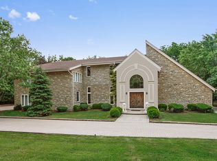 312 Ottawa Ln, Oak Brook, IL 60523