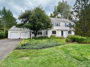 64 Harvest Ln, West Hartford, CT 06117