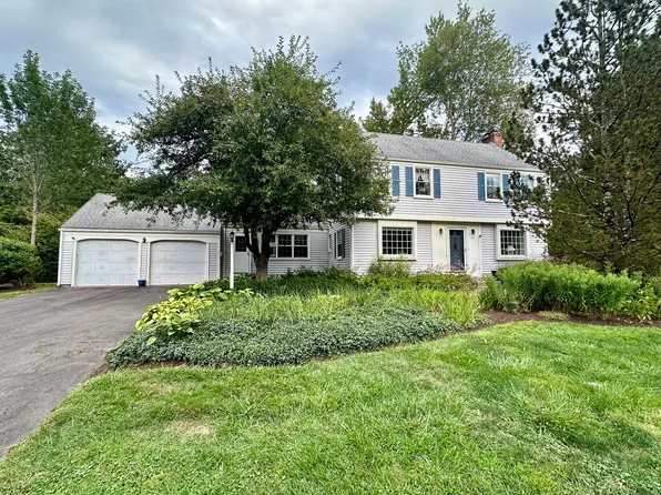 64 Harvest Lane, West Hartford, CT 06117