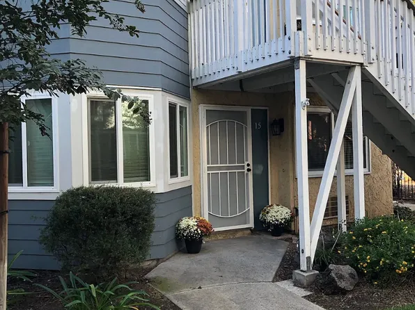 12616 Lakeshore Dr, Lakeside, CA 92040