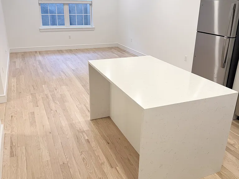 323 Union Blvd #2F — Photo 3