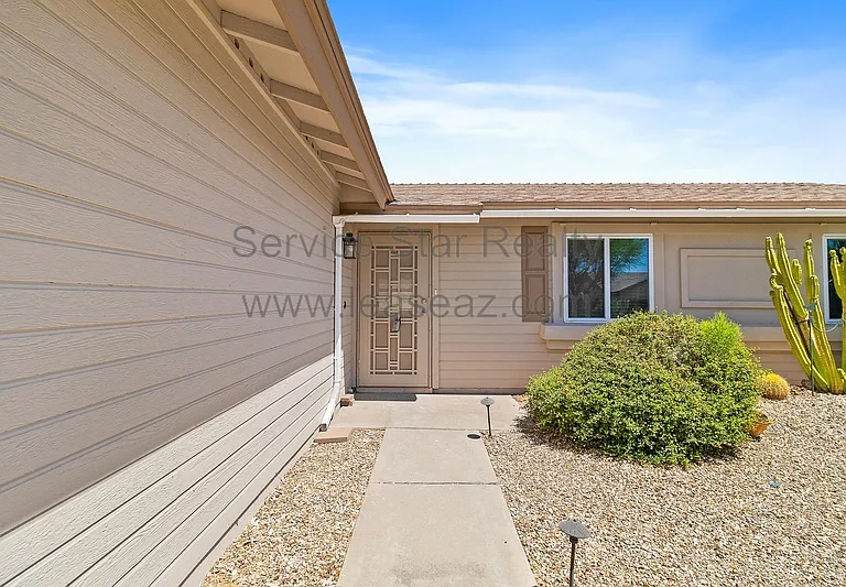 6802 E Paradise Ln — Photo 3