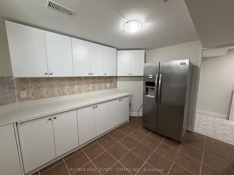 10 Sheldon Dr #BASEMENT — Photo 10