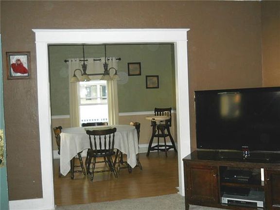 3rd image of 245 Garden St