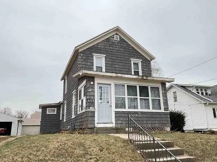 425 W American St photo 1