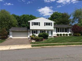 4 Westwood Rd, East Brunswick, NJ 08816