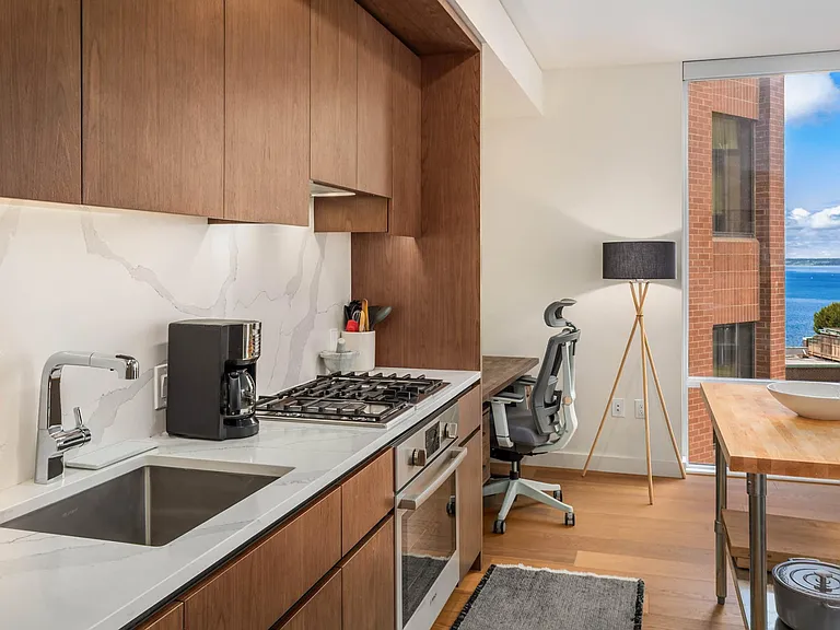 121 Stewart St #807 — Photo 11