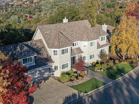 3rd image of 2251 Ashford Pl