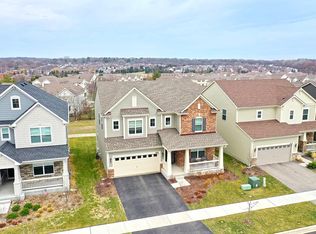 319 Kennedy Dr, Saint Charles, IL 60175