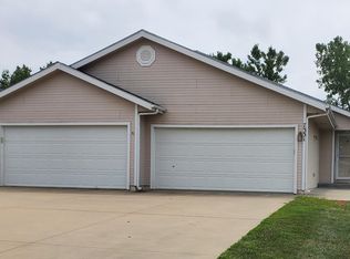 7331 SW 23rd Ct, Topeka, KS 66614