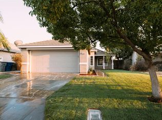 5569 W Norwich Ave, Fresno, CA