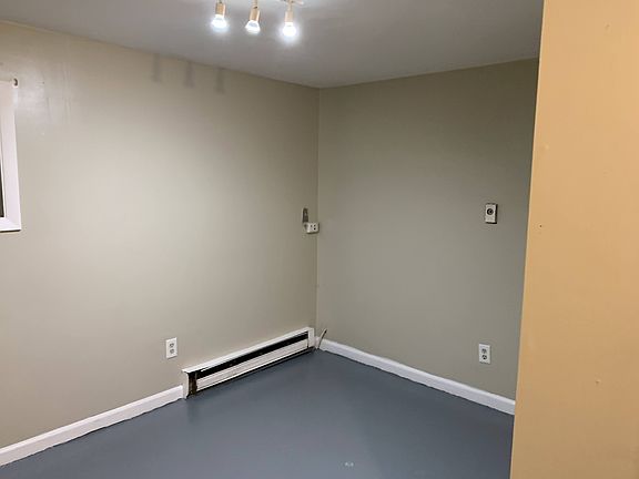3rd image of 5248 W Altgeld St