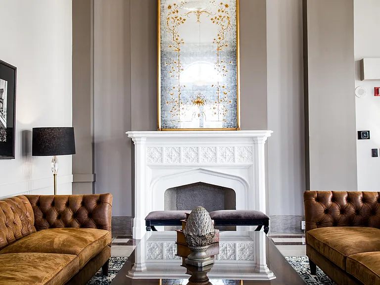 Piano Room/Lounge