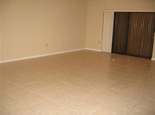 2nd image of 224 Lakeside Cir