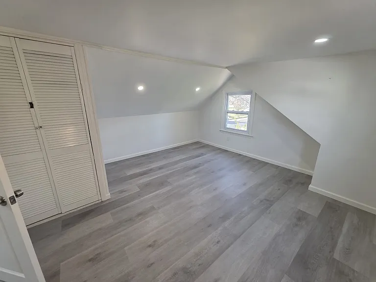 113 Yoakum Ave — Photo 10