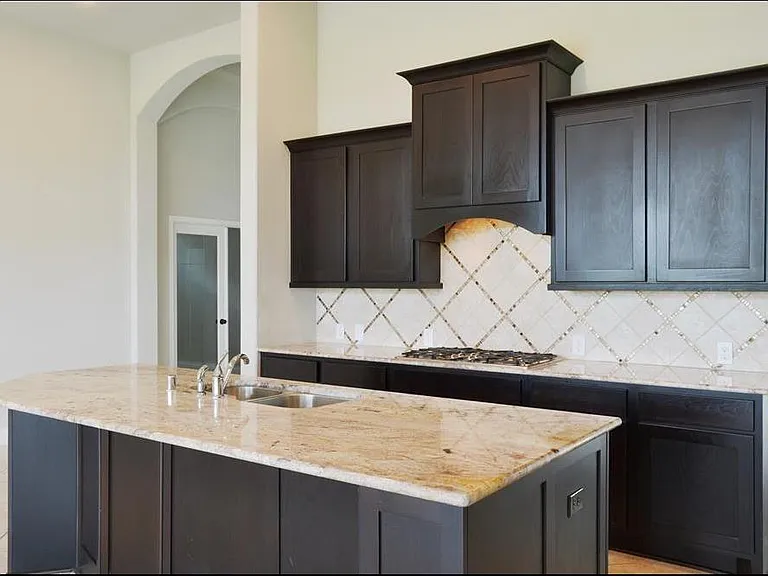 3323 Chandler Hollow Ln — Photo 22