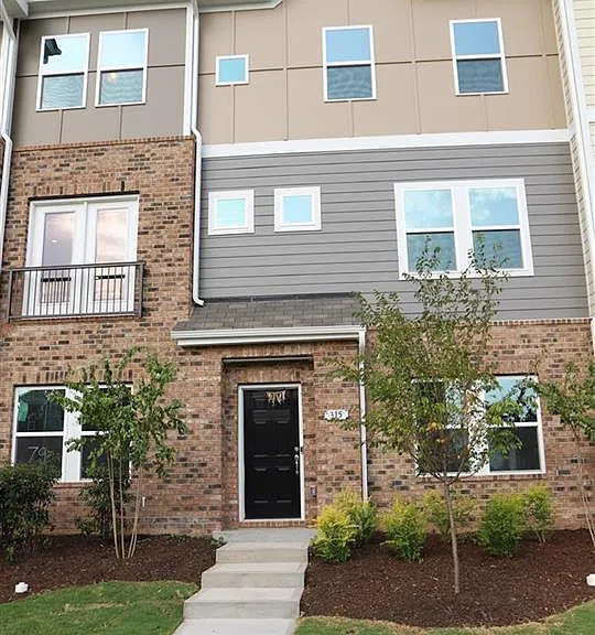 315 King Closer Dr #1 — Photo 1