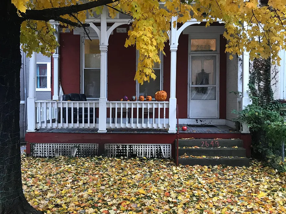 2649 Bellevue Ave